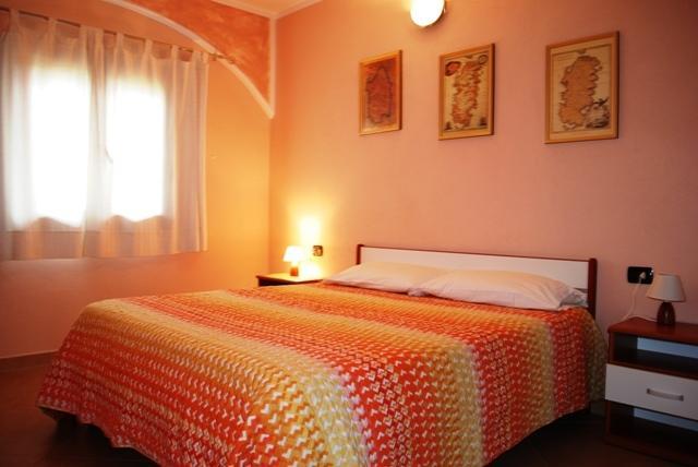 One-Bedroom House,392745645:JPEG